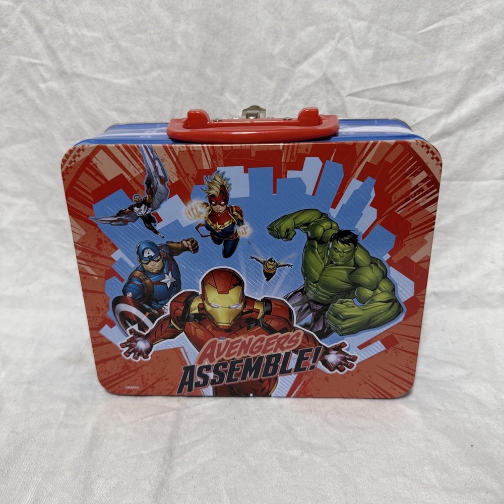 Marvel AVENGERS METAL LUNCH BOX With 48 Piece Jigsaw Puzzle - Picture 3 of 7